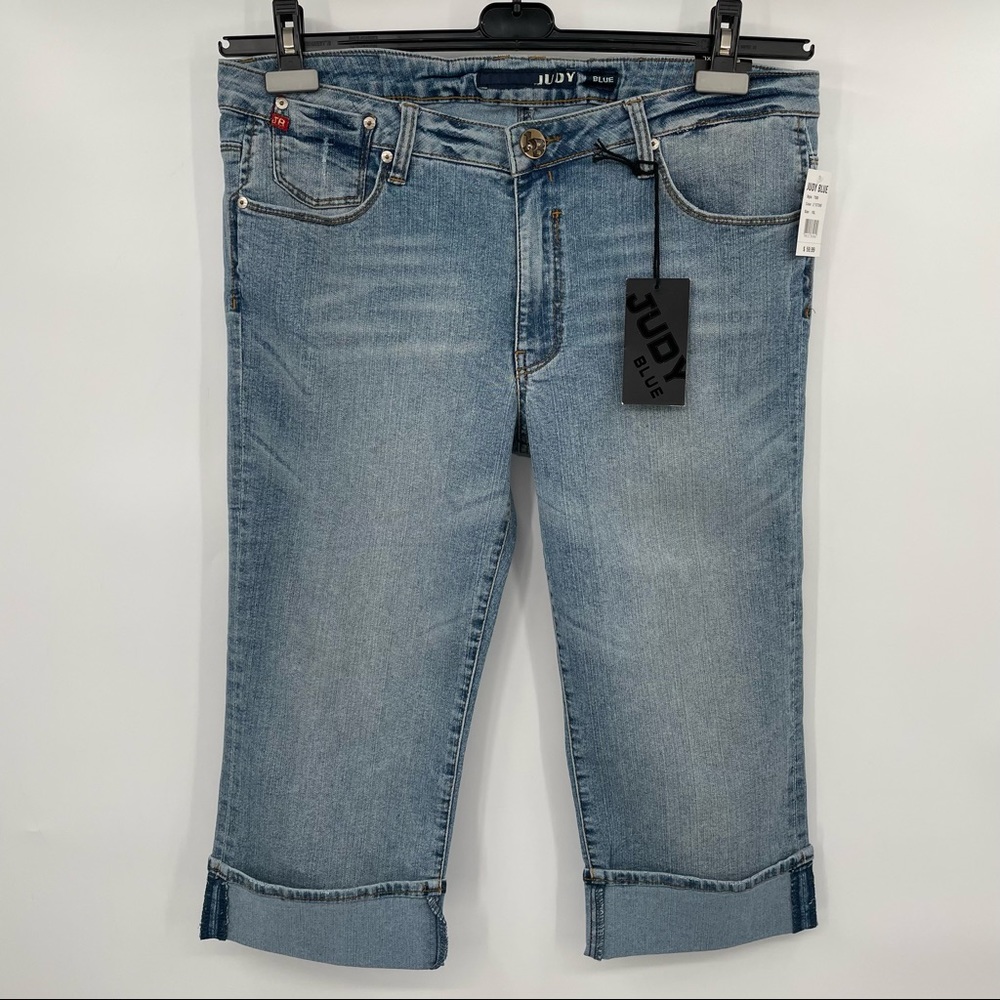 NEW! Judy Blue Denim Capris